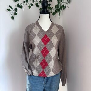 GAP Taupe and Red Cotton Argyle Cotton Long Sleeve V-Neck Sweater Size M